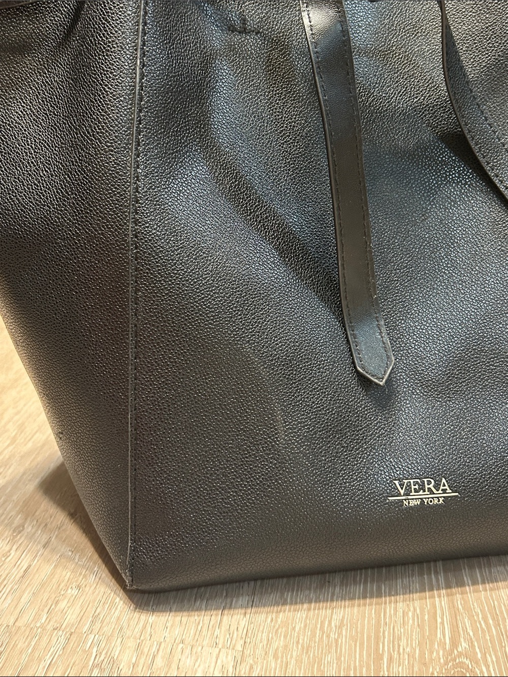 Vera New York Faux Pebbled Leather Structured Tied Accent Tote Bag - Picture 7 of 8